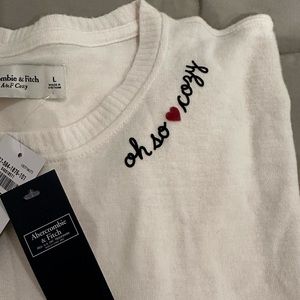 A&F cream soft and cozy jumper